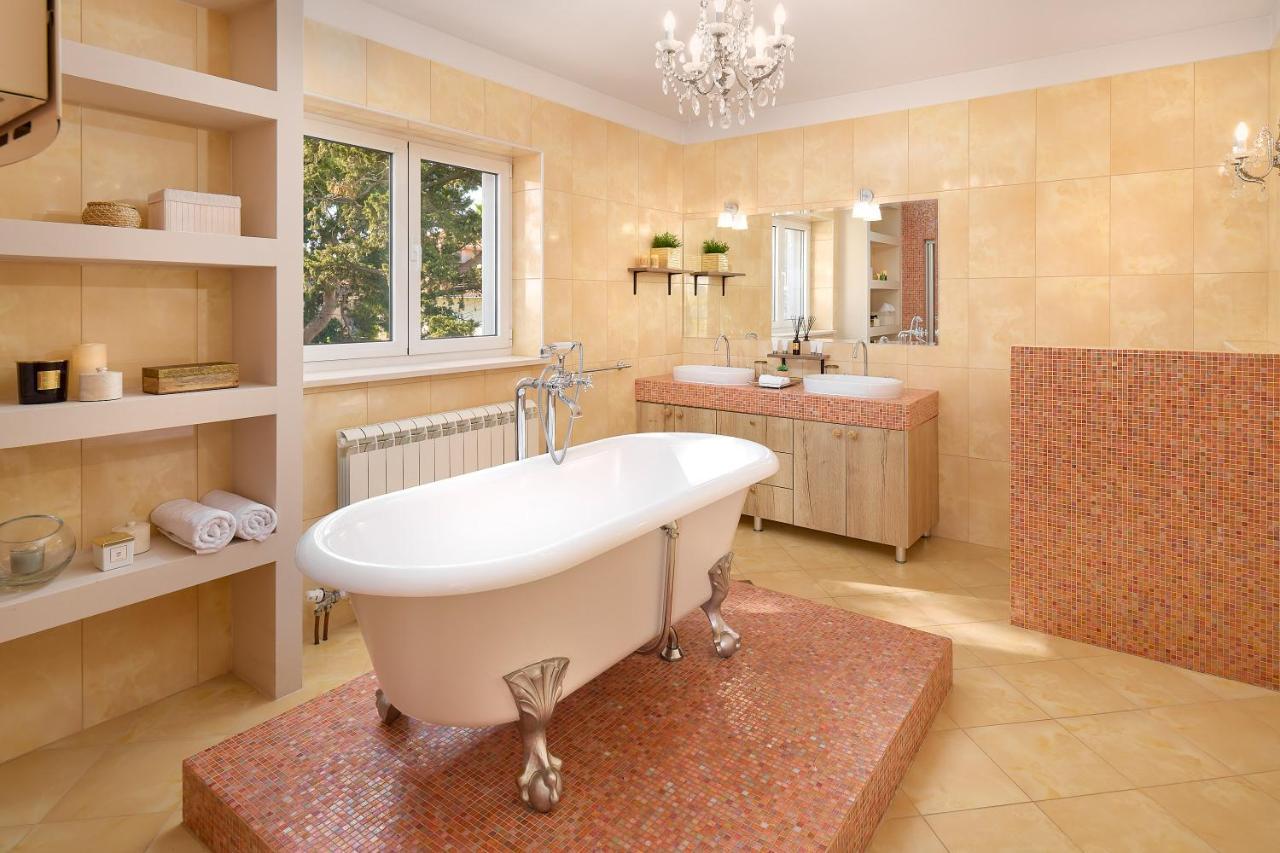 Sun Spalato Villa Paradise ภายนอก รูปภาพ